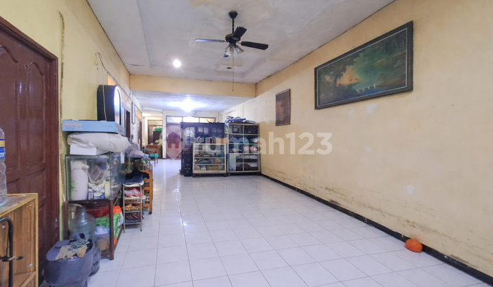 Classic House in Kebon Kacang, Tanah Abang, Near Jalan Thamrin, Menteng