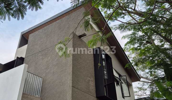 Nice Minimalist House, Strategic Location Suitable for Investment in Bintaro - South Tangerang