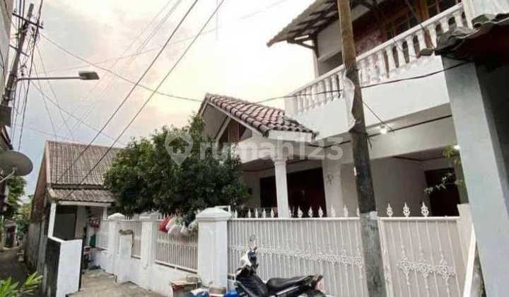 Rumah & 5 Kontrakan Full Terisi Cocok untuk Investasi Lokasi Strategis 3 Menit ke Stasiun MRT Blok A - Jakarta Selatan