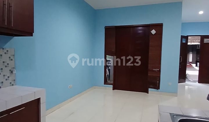 2-Story Ready-to-Occupy Rental House in a Strategic Location at Bintaro Jaya - South Tangerang