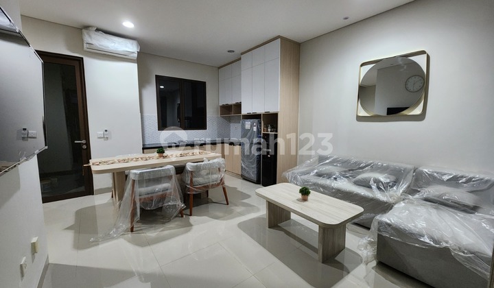 Sewa Rumah Bagus Full Furnished 2 Lantai Siap Huni di Askara Vanya Park BSD, Tangerang