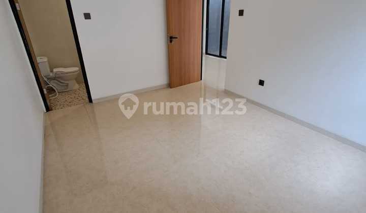 Rumah Nyaman Lokasi Strategis Dalam Cluster di Bintaro Sekor 9 - Tangerang Selatan