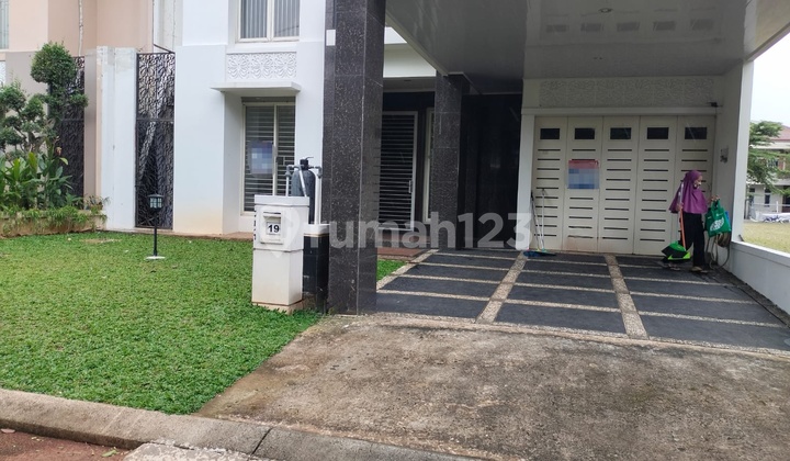 Rumah Bagus Suasana Asri di Sutera Alba Alam Sutera, Tangerang