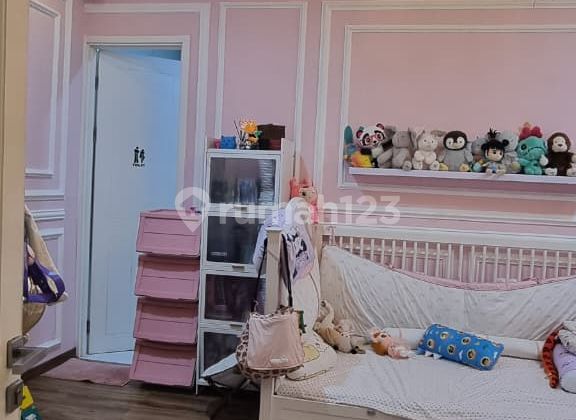 Quick Sale! Nice House Ready to Occupy in Whitsand Greenwich Cluster Bsd - Tangerang