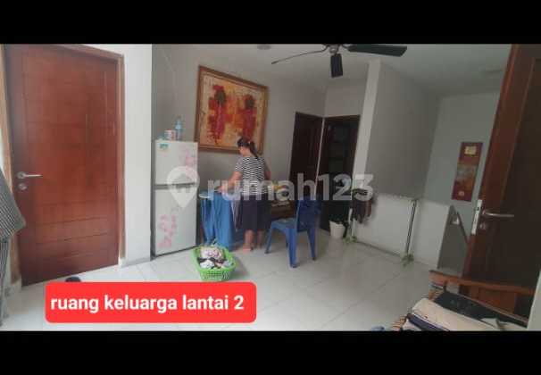 Rumah Town House Siap Huni di Meruya - Jakarta Barat