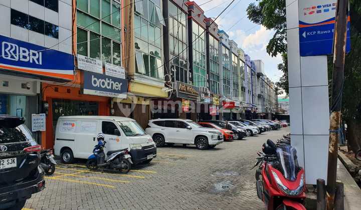 Ruko 3 Lantai Komersial Strategis di Grand Pasar Minggu, Jakarta Selatan Ruko 3 Lantai Komersial Strategis di Grand Pasar Minggu, Jakarta Selatan