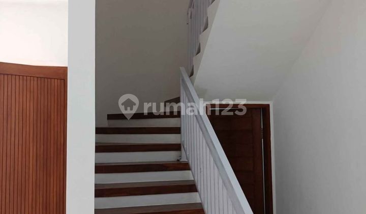 Rumah 2 Lt Modern Dekat dengan Tol Bali Mandara Sidakarya 2