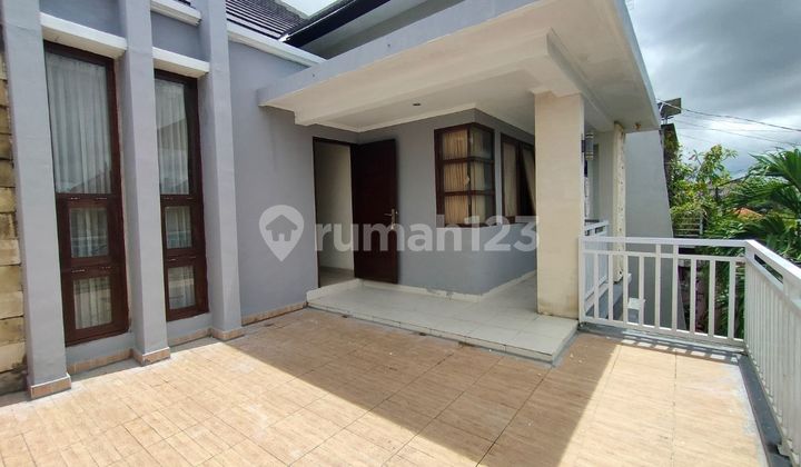 Rumah 2 Lt Style Modern Sederhana Di Gatsu Tengah  2