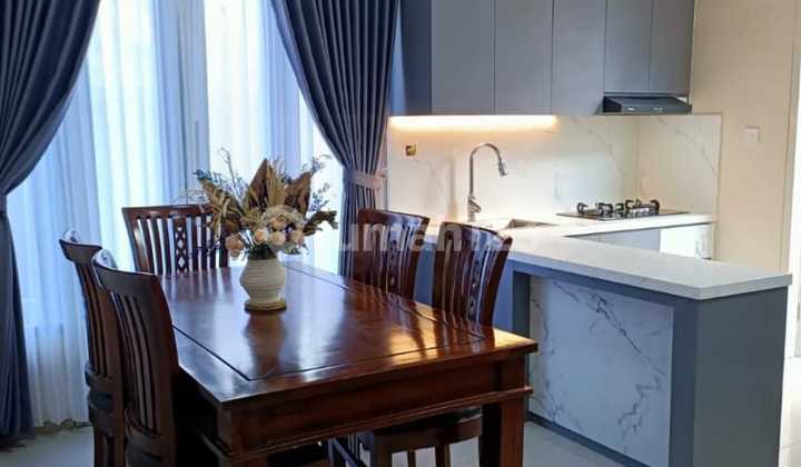 Rumah 2 Lt Modern Minimalist Dekat dengan Kampus Udayana Taman Griya 2