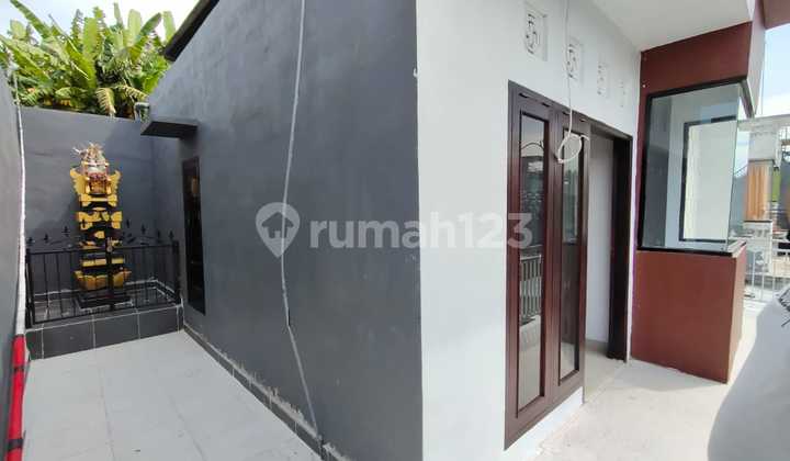 2-Story Modern House Near Kasih Ibu Hospital, Tabanan