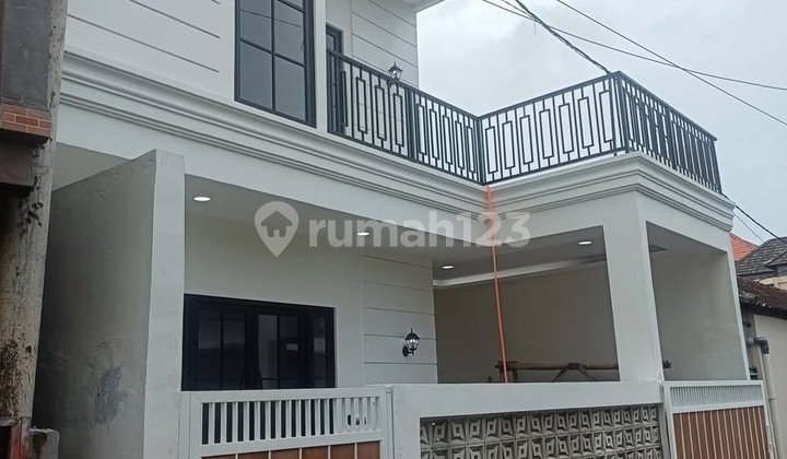 Rumah 2 LT Amarican Style Dekat dengan Kampus Undiknas di Sidakarya 2