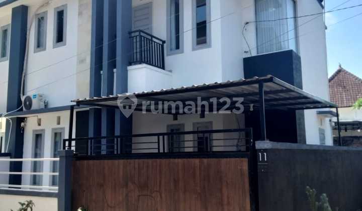 Rumah 2 Lt Modern Minimalist Dekat dengan Kampus Udayana Taman Griya