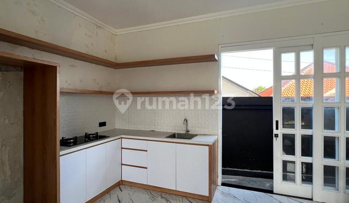 Runah 2 Lt Scandinavian Dekat Dengan Pantai Legian 2