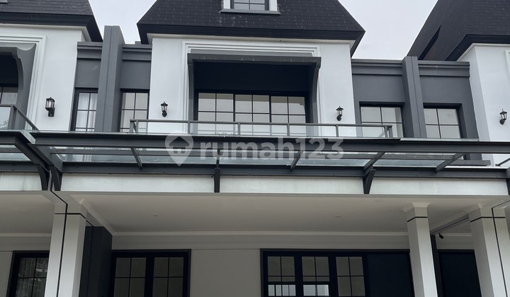 Disewakan Rumah Baru di Metland Menteng Cluster Costaria