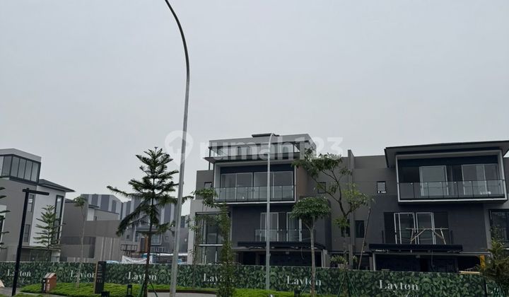 DIJUAL UNIT LAYTON Navapark SPESIAL HOEK DEPAN TAMAN TIPE PANORAMIC 4 LANTAI