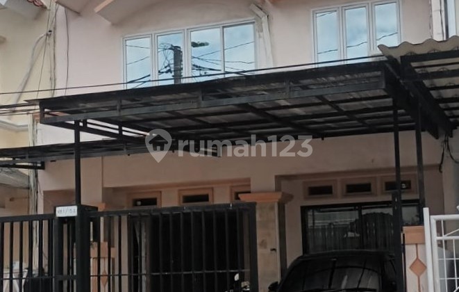 Dijual Rumah Lokasi Strategis di Jakarta Barat Dijual Rumah Lokasi Strategis di Jakarta Barat