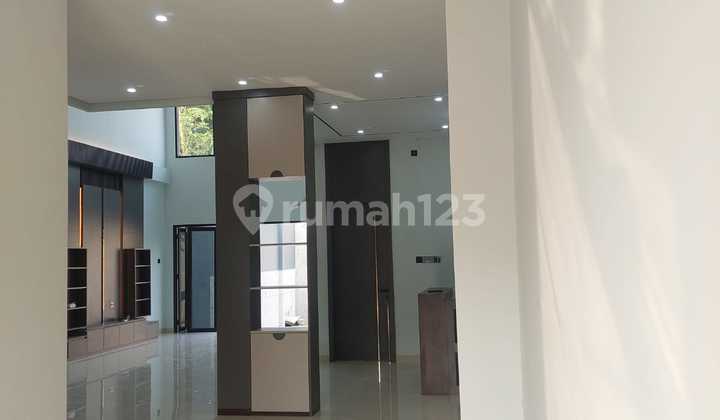 Dijual Rumah Mewah Dan Modern Di Citra Raya 2