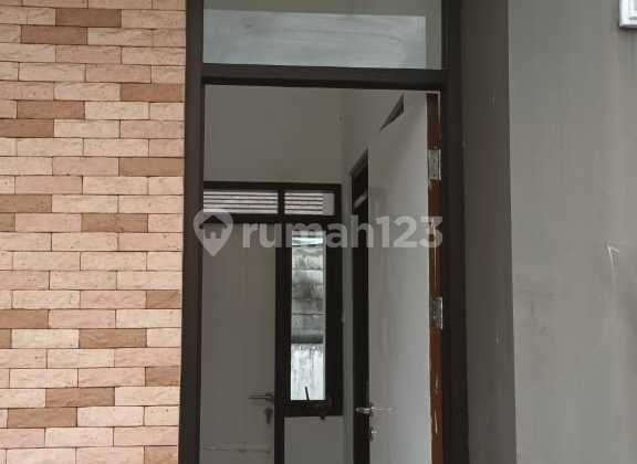 Disewakan Rumah Cantik Termurah Nyaman Minimalis Di Citra Raya 2