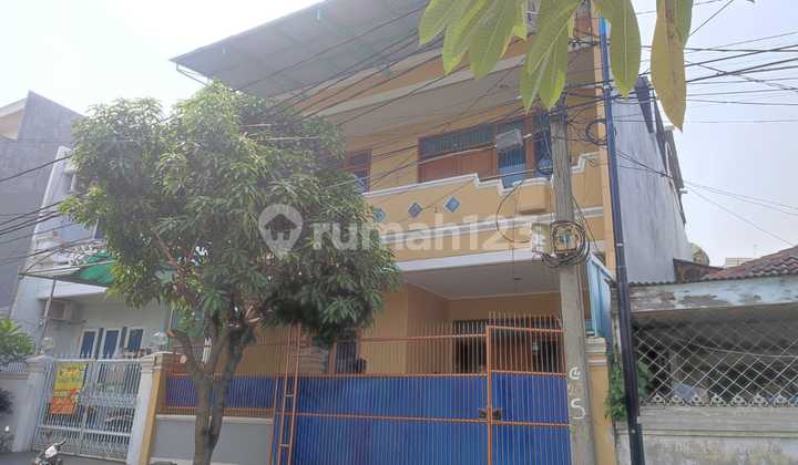 [JUAL CEPAT] Rumah Hadap Selatan di Muara Karang