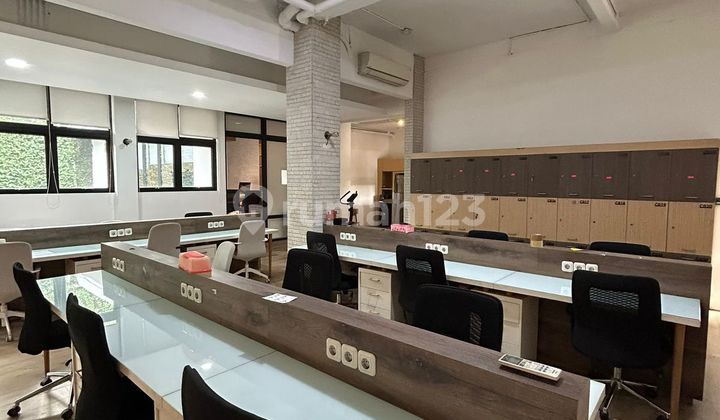 Dijual Mini Building Kantor di Permata Hijau - SHM, Parkir Luas, Ada Kolam Renang