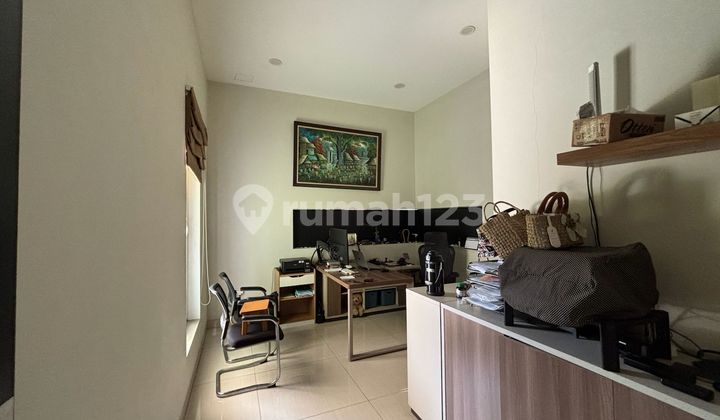 Jual Rumah 3 Lantai di Taman Grisenda 2