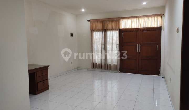 [QUICK SALE] South-Facing House in Muara Karang 2