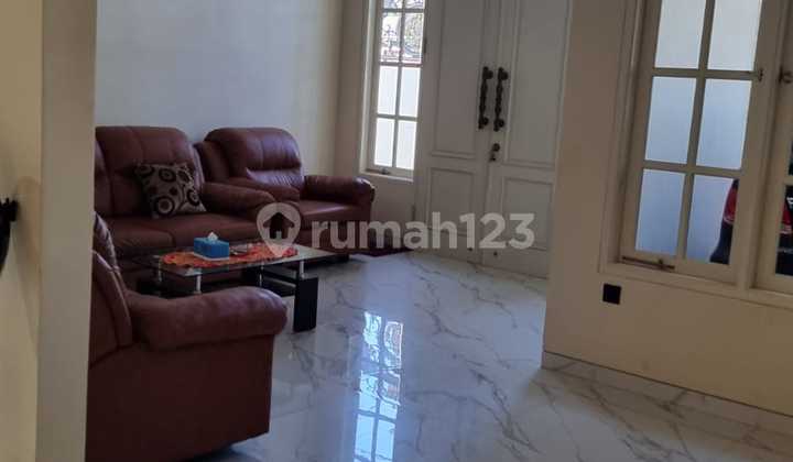 Dijual Cepat Manyar Rejo, BU, SHM Free Kitchen Set dan Mini Bar 2