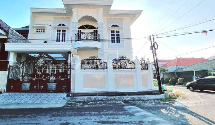 Dijual Cepat Manyar Rejo, BU, SHM Free Kitchen Set dan Mini Bar