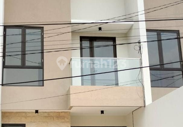 Rumah Baru Semampir Tengah Sukolilo SHM Dkt Pintu Tol