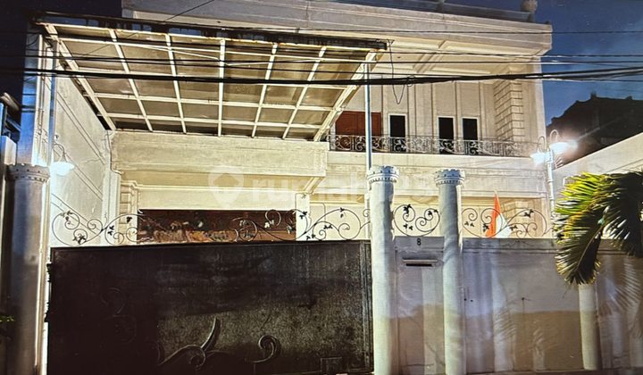 House for Sale in Manyar Rejo, Ready to Occupy, Well-Maintained and Good Building House for Sale in Manyar Rejo, Ready to Occupy, Well-Maintained and Good Building