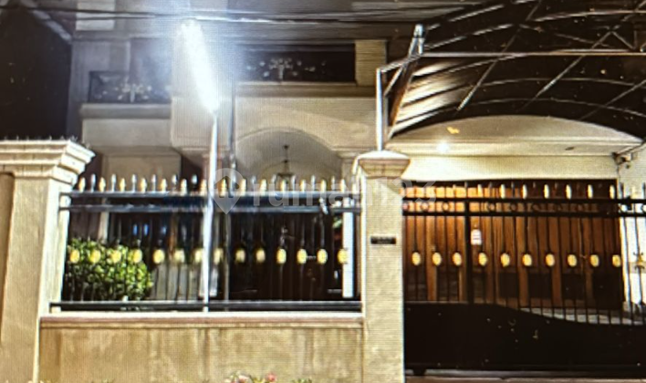 Premium East Surabaya Fully Furnished House in Manyar Jaya (SHM) Premium East Surabaya Fully Furnished House in Manyar Jaya (SHM)