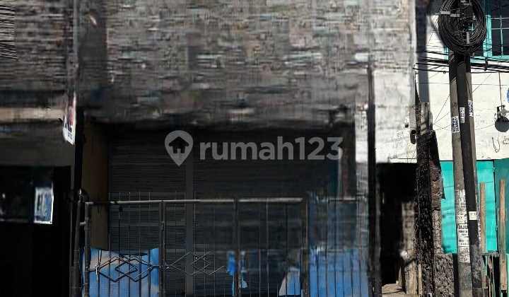 Shop House in Gubeng Street 0, Near Campus B of Airlangga University and Soetomo General Hospital 2