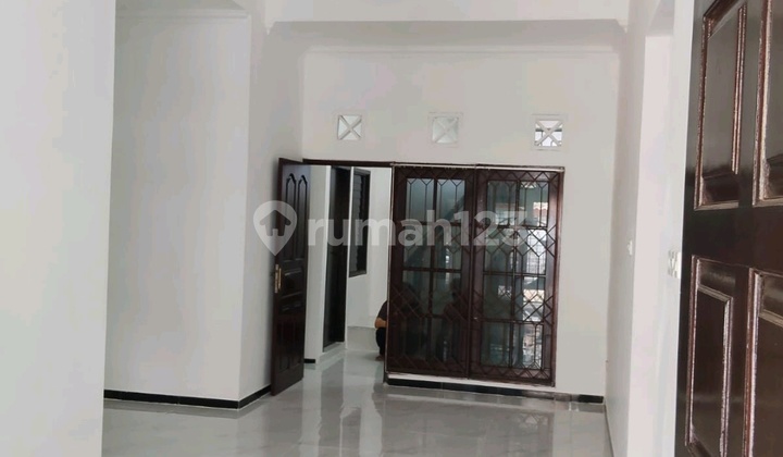 For Rent: Pondok Mutiara House in Front of Sidoarjo Toll Exit For Rent: Pondok Mutiara House in Front of Sidoarjo Toll Exit