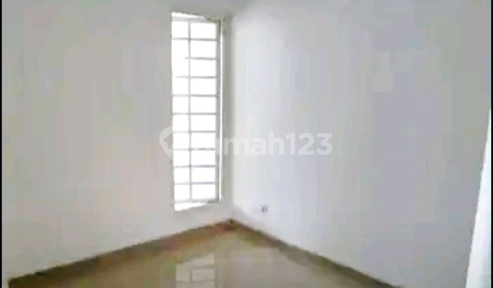 Disewakan Rumah Sewa Puri Surya Jaya Cluster Osaka Disewakan Rumah Sewa Puri Surya Jaya Cluster Osaka
