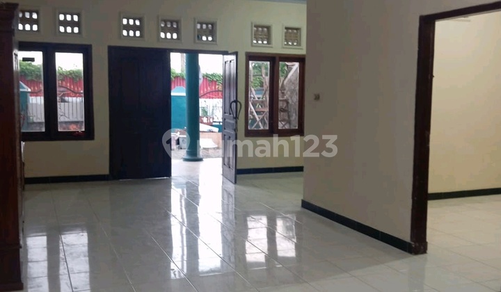 For Rent: Temple House Near Gacoan and Eastern Ring Road, Candi Sidoarjo