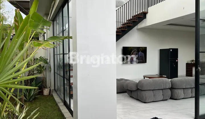 Modern Industrial Villa in Canggu - 5 minutes to the beach (RYEN / WCAA)