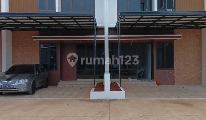 Rumah Siap Huni, Baru Bangun, Cluster Exlusive, Dekat Kotwis Shm