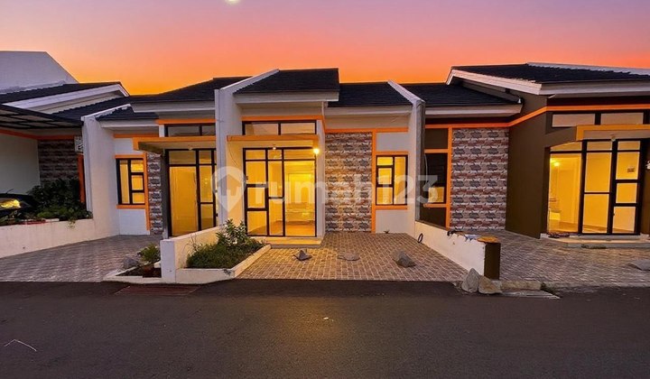 Rumah 1 Lantai Siap Huni, Baru Bangun Dekat Lrt Ciracas SHM