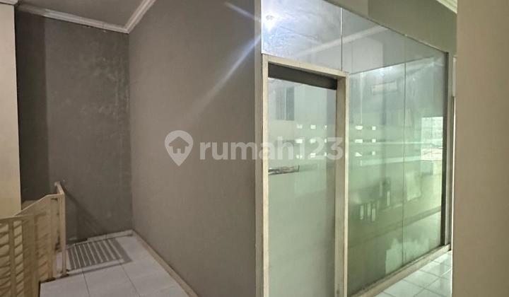 Dijual sebidang tanah Hanya Cash  dengan total luas 250 m2 berikut bangunan di Srengseng, Kembangan Kota Adm. Jakarta Barat 2