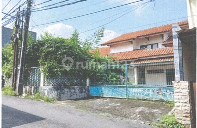 Cash Only 2 plots of land with a total area of 721 m2 including buildings in West Jakarta Administrative City.