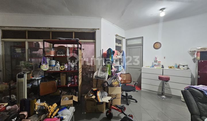 Quick Sale Cash Only A Plot of Land with Total Area of 186 M2 Including Building in Semanan Kalideres, West Jakarta City Administration. 2