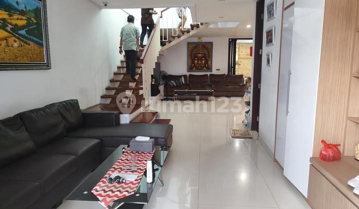 Attractive Investment "Cash Only" on a 201 M2 Land Plot in Daan Mogot Baru Kalideres, Including Buildings, in West Jakarta Administrative City.