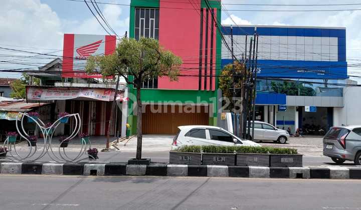 Dijual Gedung Komersial 3 Lantai - Lokasi Strategis di Pusat Kota Gresik Dijual Gedung Komersial 3 Lantai - Lokasi Strategis di Pusat Kota Gresik