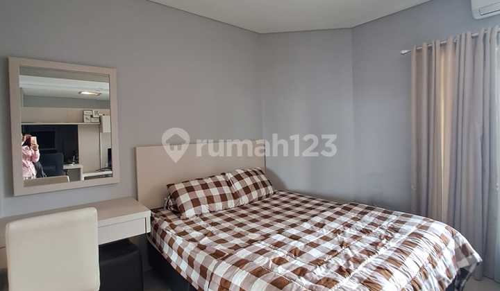 Studio Cantik di Tengah Kota Jaksel Strategis