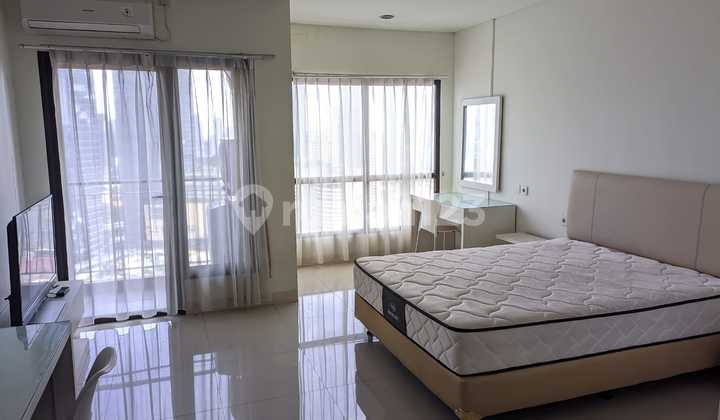 Studio Bigsize Full Furnish Homey dan Sangat Strategis