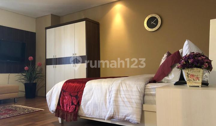 Beautiful Big Size Studio in City Center Lifts Strategy 2