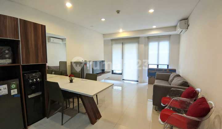 2 BR Low Floor Fully Furnished Homey and Strategic in Central South Jakarta