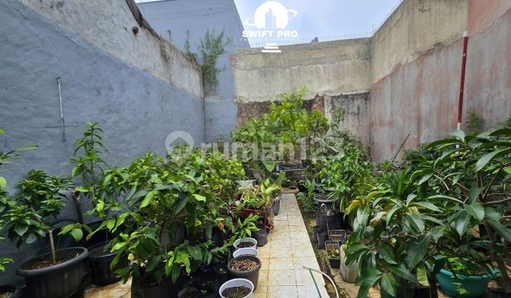 Land, SHM, Near Business Center, Near MRT Access, TransJakarta Bus, Toll Road Land, SHM, Near Business Center, Near MRT Access, TransJakarta Bus, Toll Road