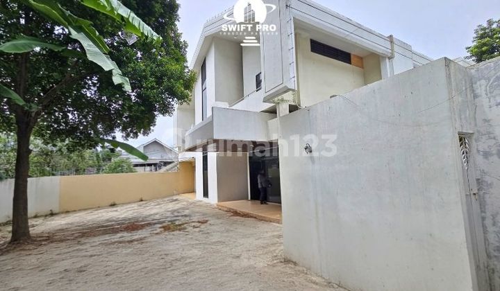 Rumah Strategis namun Teduh di Jl Bangka, Jakarta Selatan 2