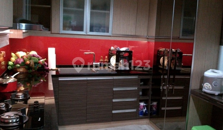 Apartemen Gandeng Taman Anggrek, Full Furnished Furnished 4 Kamar Tidur 2
